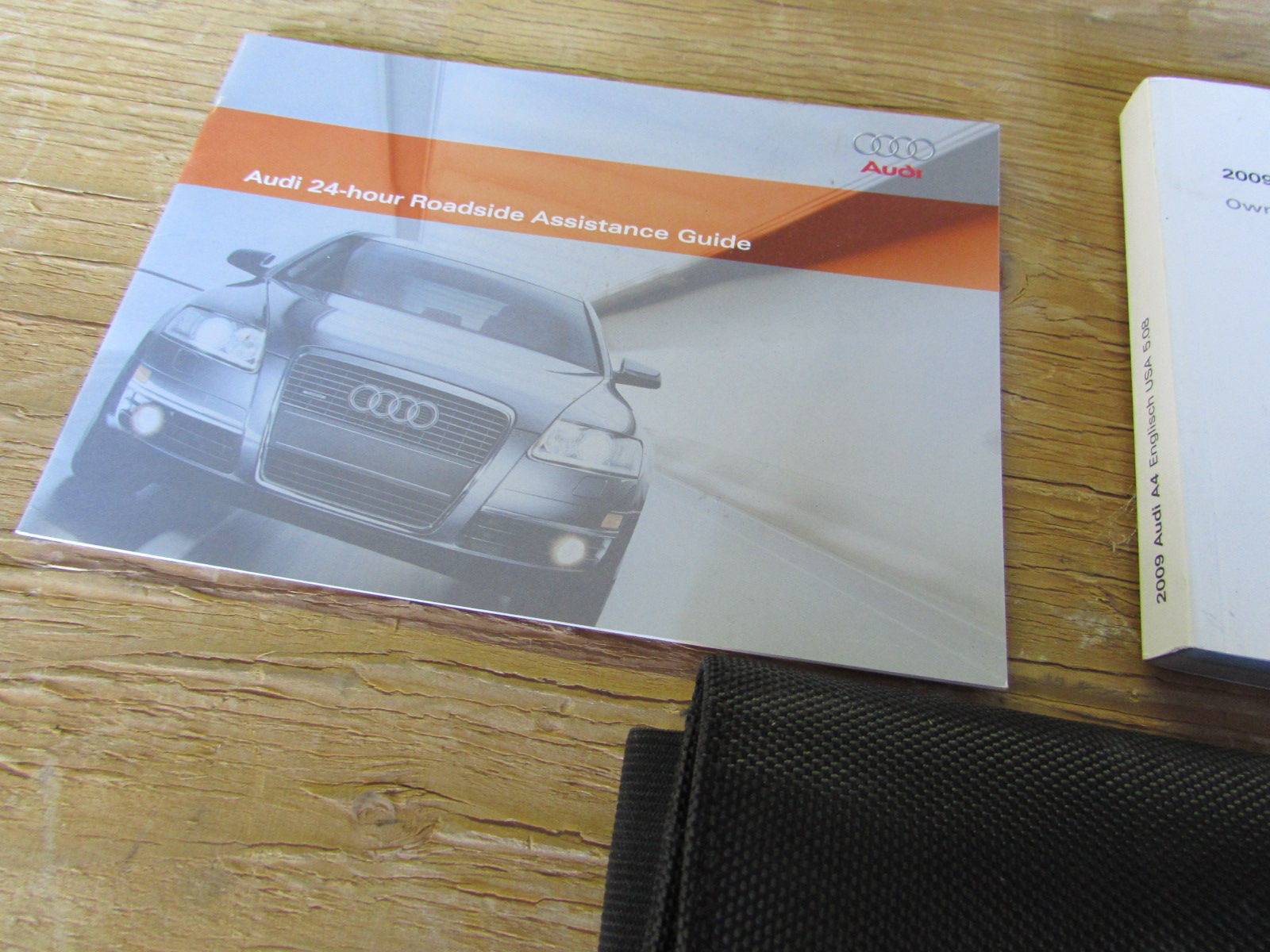 Audi OEM A4 B8 Owners Users Manual Guide Hand Book w/ Case 2009